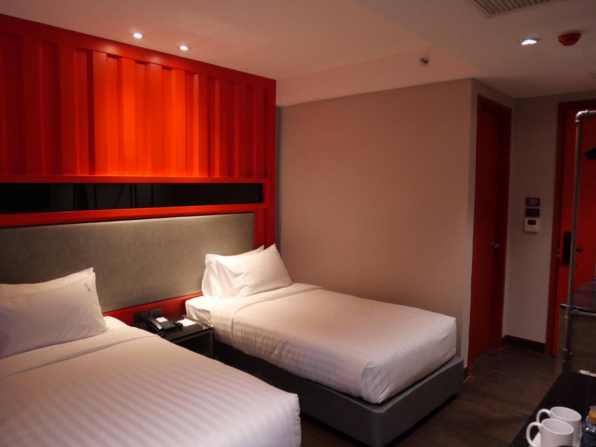 T2 The Portal Sukhumvit Hotel Bangkok Buitenkant foto
