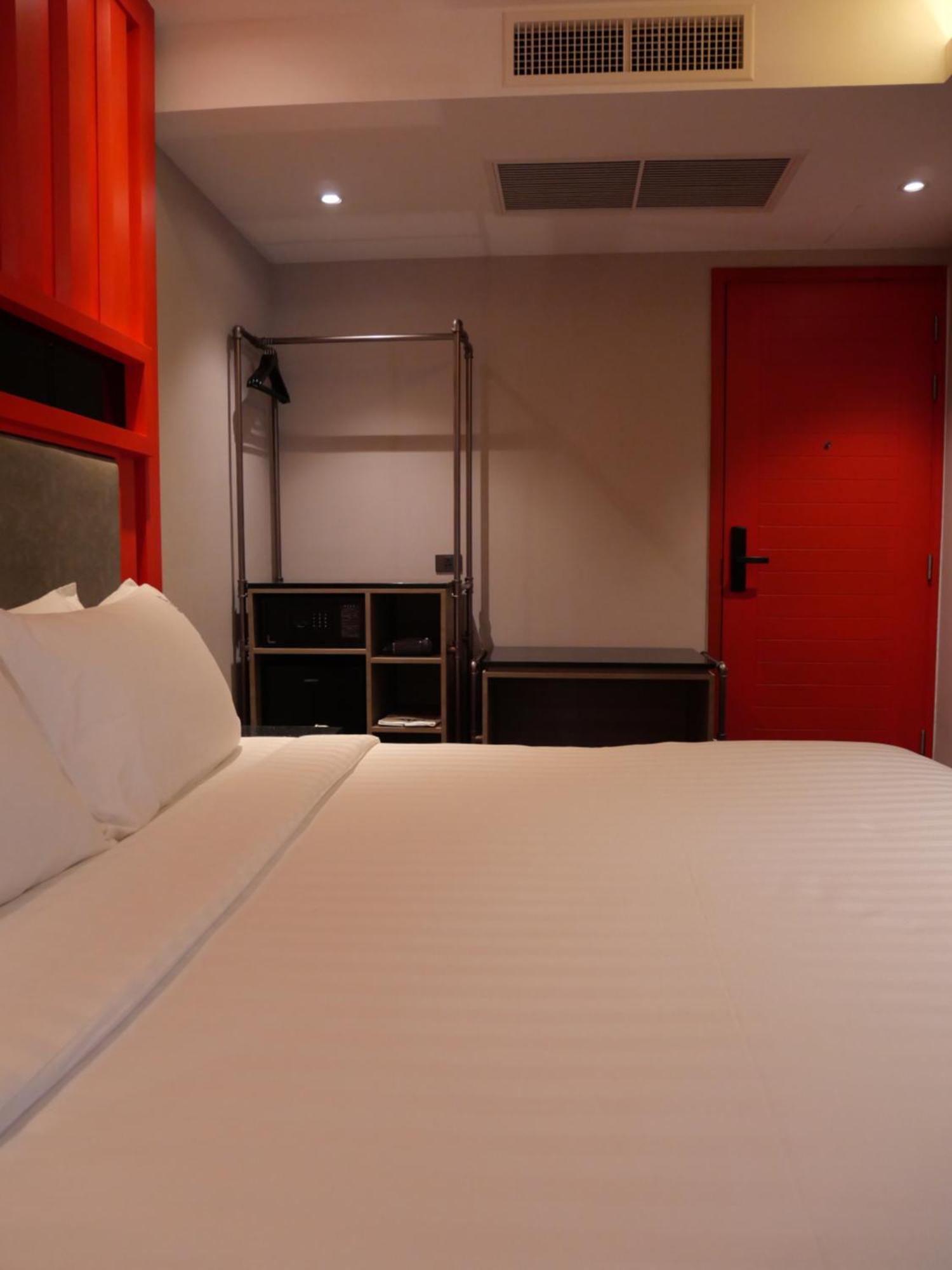 T2 The Portal Sukhumvit Hotel Bangkok Buitenkant foto