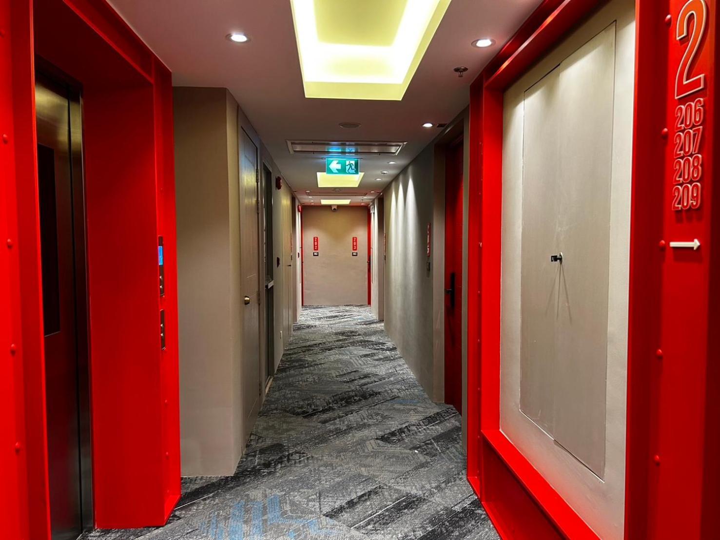 T2 The Portal Sukhumvit Hotel Bangkok Buitenkant foto