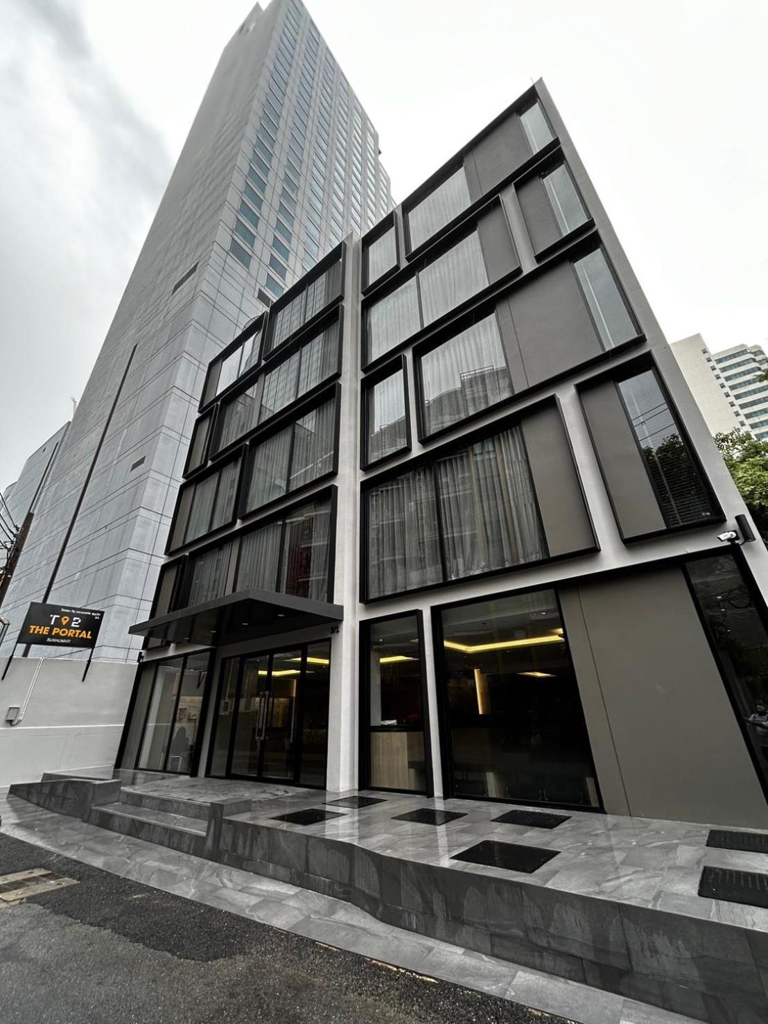 T2 The Portal Sukhumvit Hotel Bangkok Buitenkant foto